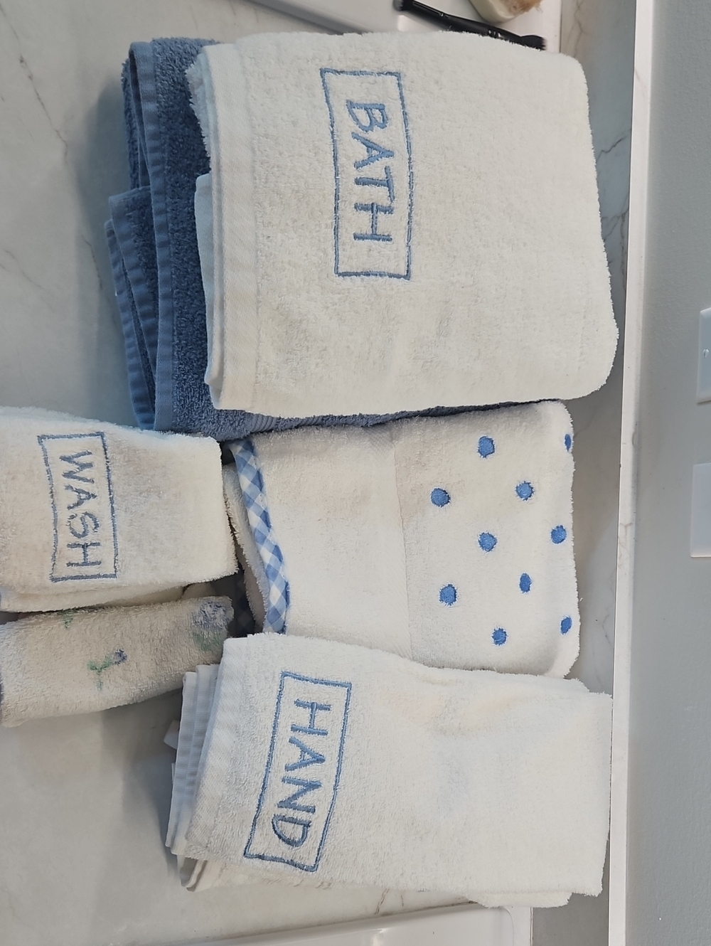100 % Cotton White and Dusty Blue Embroidered Bath Towel Set